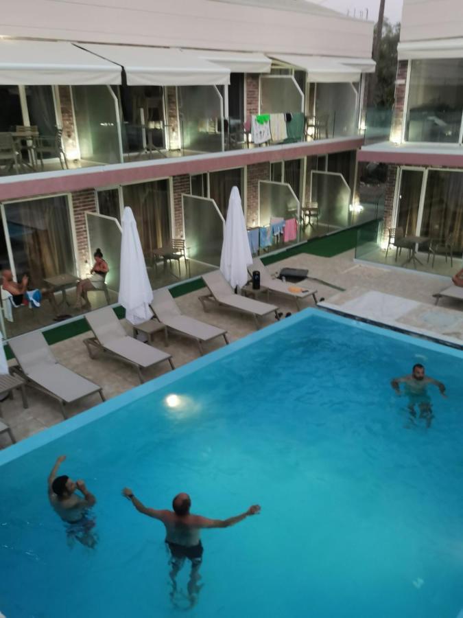 Hotel Capital Lux Нідрі Екстер'єр фото