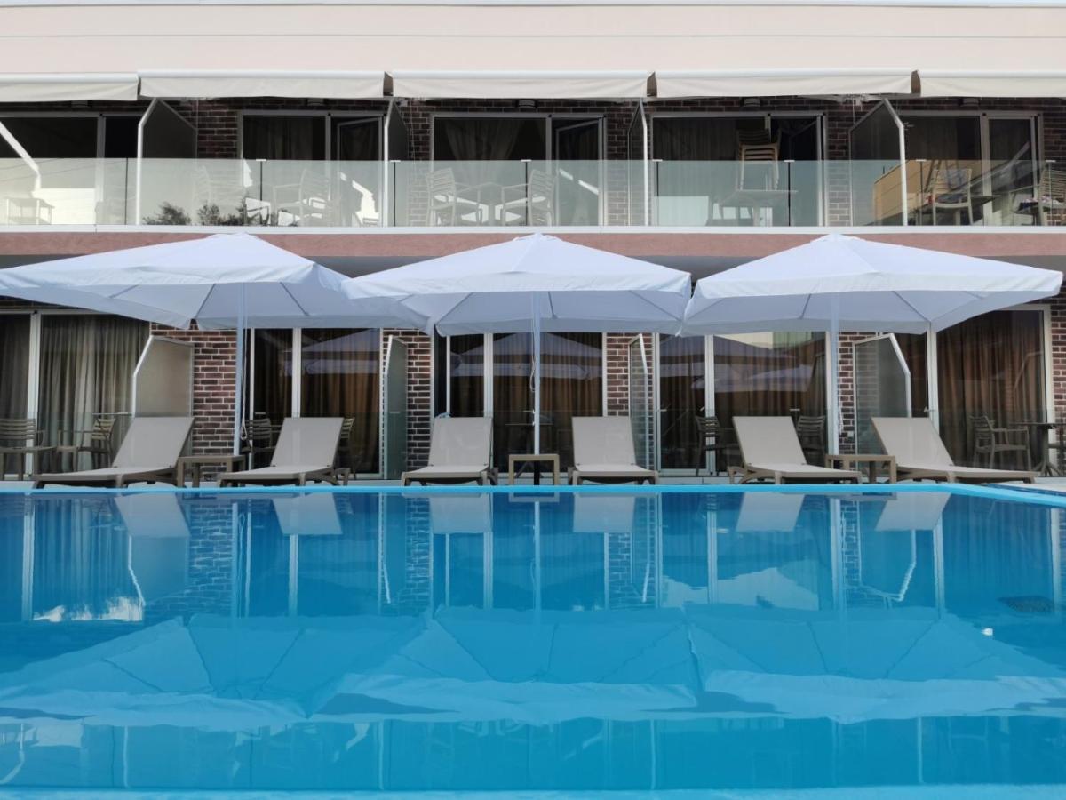 Hotel Capital Lux Нідрі Екстер'єр фото